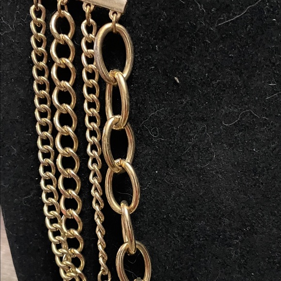 Chic Gold and Pearl Layered Necklace - Picture 3 of 5